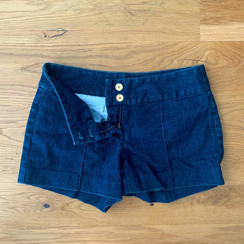 Michael Kors Women’s Denim Shorts with Golden Buttons and Detailing Size 4